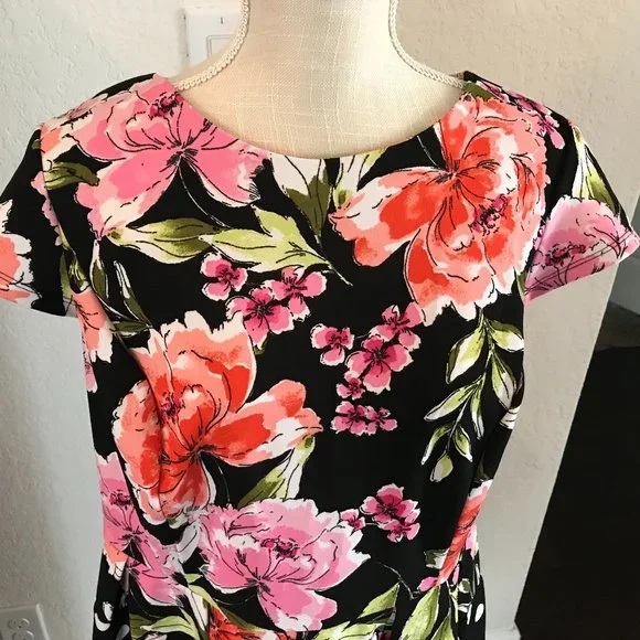 SHELBY & PALMER Floral Dress - 16